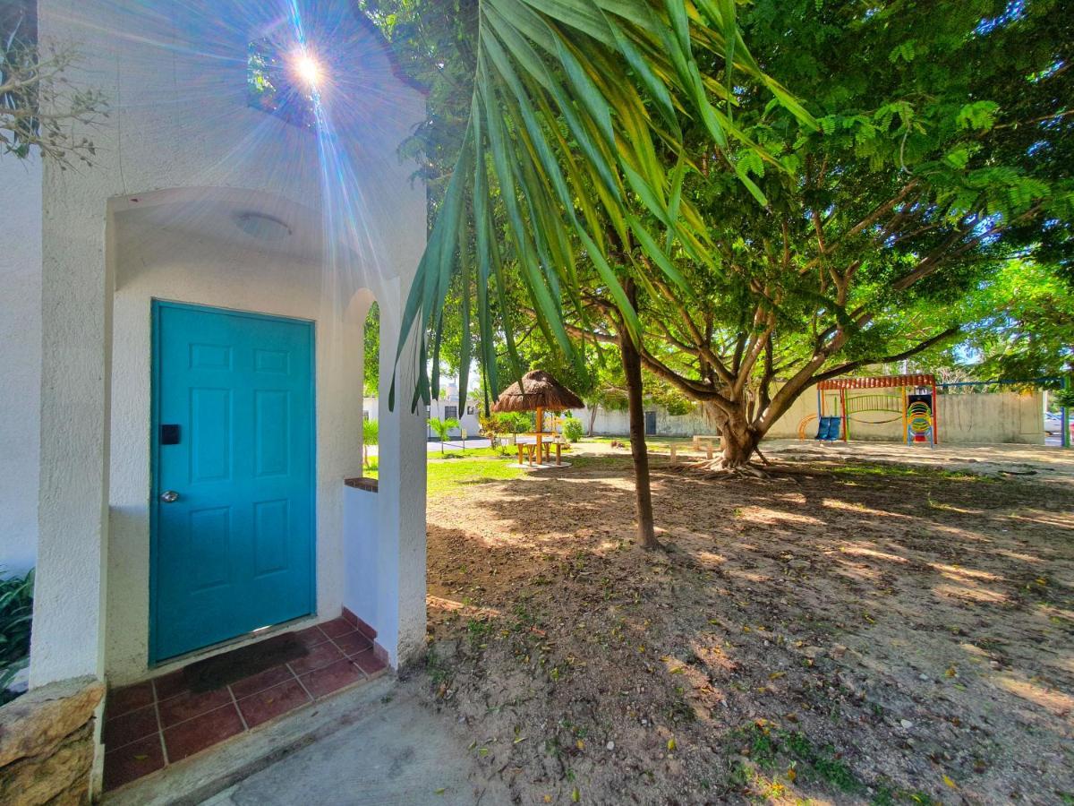 Lovely house near the beach Плая дел Кармен Екстериор снимка