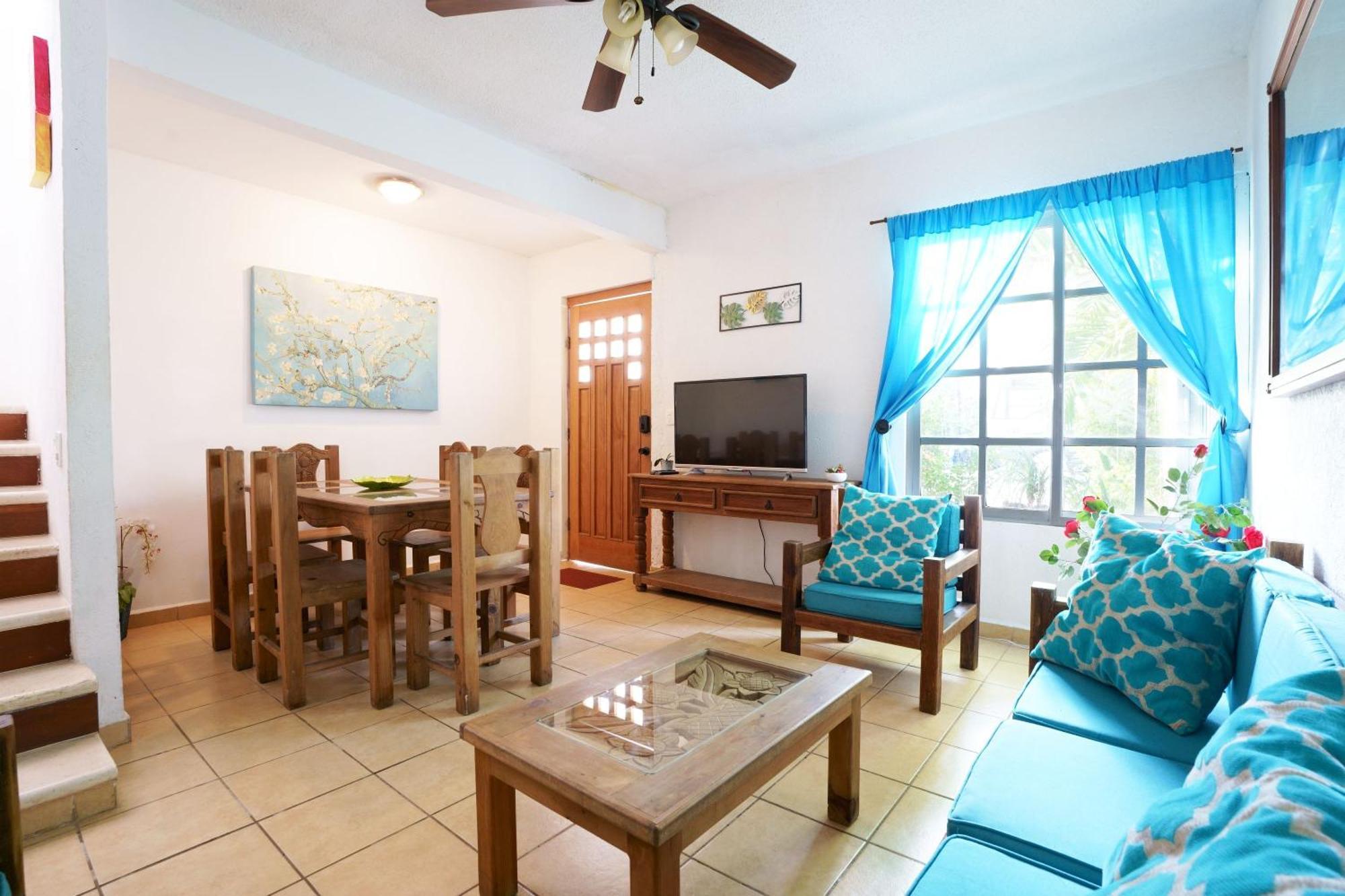 Lovely house near the beach Плая дел Кармен Екстериор снимка