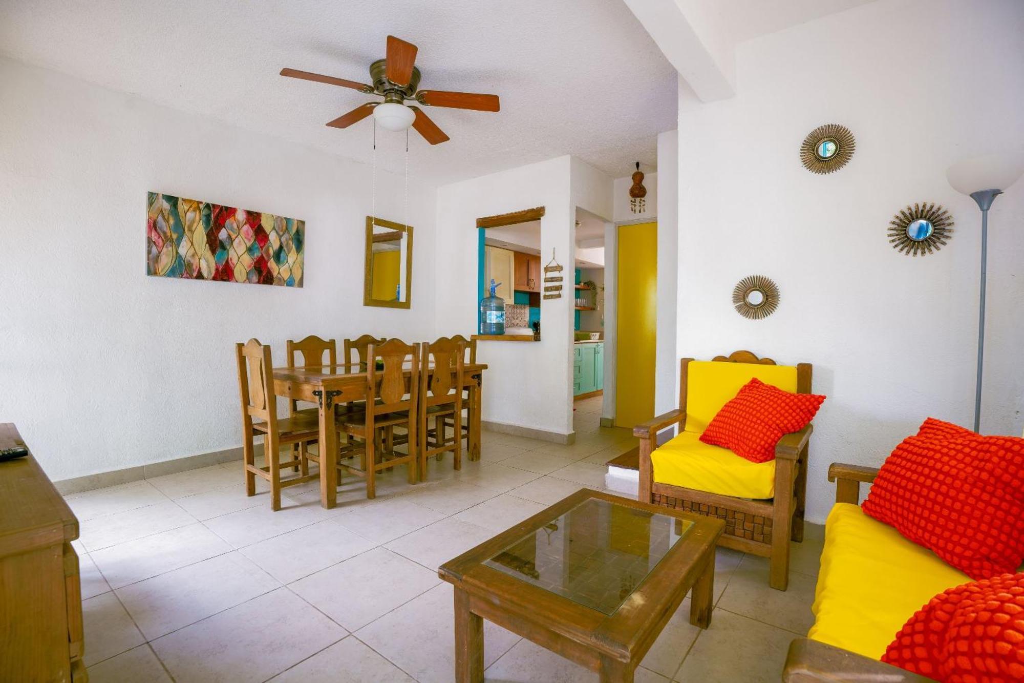 Lovely house near the beach Плая дел Кармен Екстериор снимка