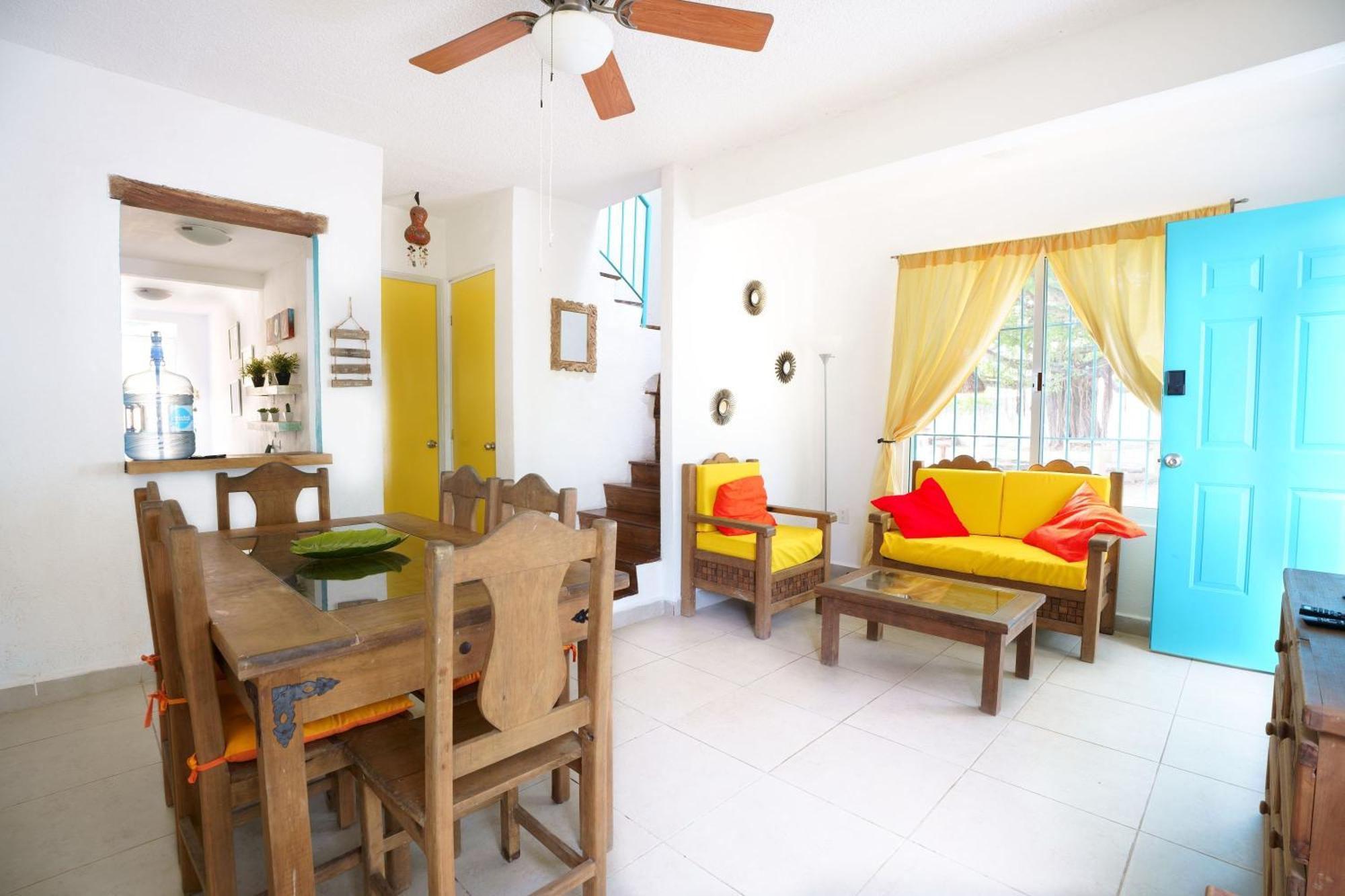 Lovely house near the beach Плая дел Кармен Екстериор снимка