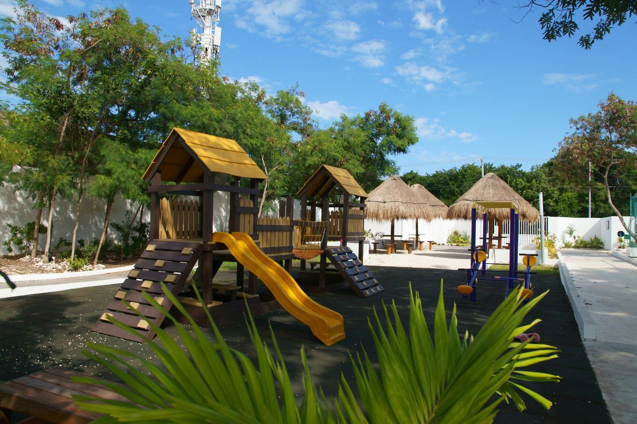 Lovely house near the beach Плая дел Кармен Екстериор снимка